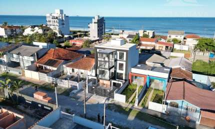Apartamento pertinho da praia do Balneário Perequê!
