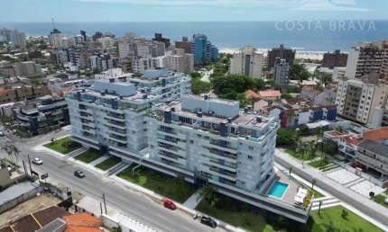 Cobertura Exclusiva com Vista Panorâmica para as Montanhas