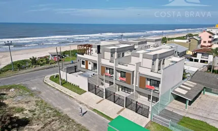 Sobrado tipo triplex novo no balneário Betaras  -  Matinhos