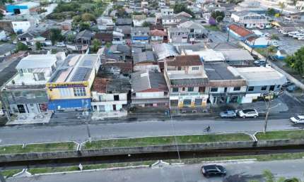 Terreno à venda na Avenida Paraná, Tabuleiro, Matinhos