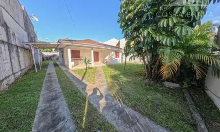 Casa com 3 quartos à venda na Avenida Guarapuava, 1713, Caiobá, Matinhos