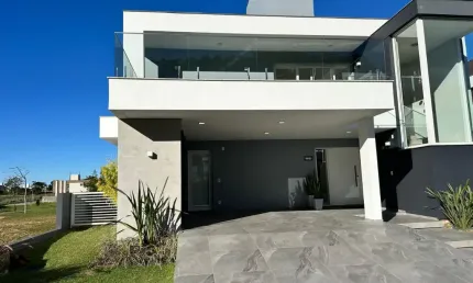 CASA ESPAÇOSA COM 5 QUARTOS À VENDA NO CONDOMÍNIO JARDIM DOS INGLESES – FLORIANÓPOLIS/SC