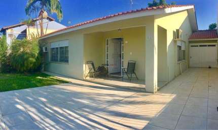 Casa térrea em terreno 12x30m, Bairro Igara, Canoas.