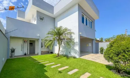 Sobrado mobiliado, com piscina, 4 dormitórios, a duas quadras da br-116, em canoas.