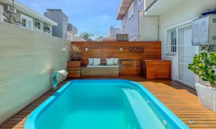 Casa impecável no bairro mont serrat com piscina, placas solares e área gourmet