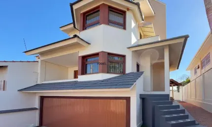Casa com 4 quartos à venda no Centro, Canoas 