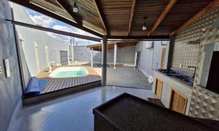 Casa térrea com piscina no bairro São José - Canoas