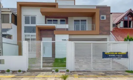 Sobrado com 03 suítes | 230m² | moinhos de vento - canoas.