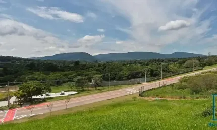 Terreno à venda na Rua Salvador Caruso Orlando, Medeiros, Jundiaí
