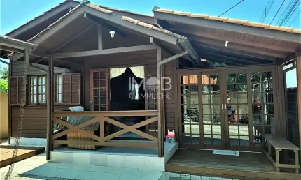 Casa com 3 quartos à venda na Servidão Alfredo Manoel Vieira, 137, Morro das Pedras, Florianópolis por R$ 695.000