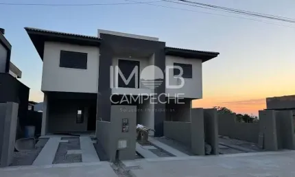 Casa com 3 quartos à venda na Rua Olavo Juvenal Ramos, 1202, Campeche, Florianópolis por R$ 1.180.000