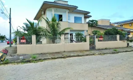 Casa com 3 quartos à venda na Rua Olavo Juvenal Ramos, 855, Campeche, Florianópolis por R$ 1.450.000