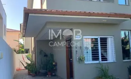 Casa com 2 quartos à venda na Rua José Elias Lopes, 462, Campeche, Florianópolis por R$ 890.000