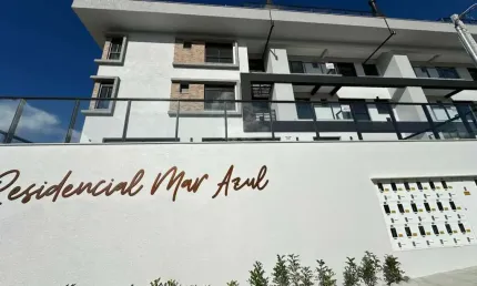Apartamento para Venda em Florianópolis, Santinho, 2 dormitórios, 1 suíte, 1 banheiro, 1 vaga