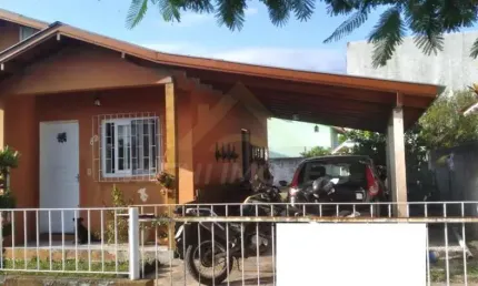 Casa para Venda em Florianópolis, São João do Rio Vermelho, 2 dormitórios, 1 banheiro, 2 vagas