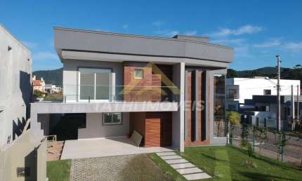 Casa para Venda em Florianópolis, São João do Rio Vermelho, 3 dormitórios, 3 suítes, 3 banheiros, 2 vagas