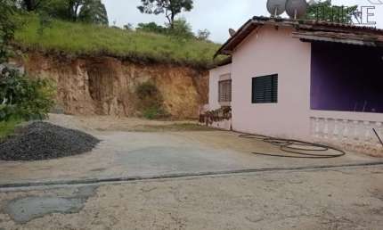 Chácara - Bairro Toca do Leitão - Santa Branca - 1000 m²