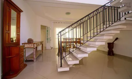 Casa em Condomínio com Piscina em Urbanova III, São José dos Campos - ALTOS DA SERRA VI - Venda