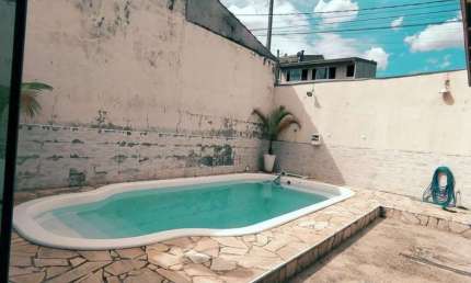 Casa com 3 quartos para alugar na Vila das Flores, São José dos Campos 