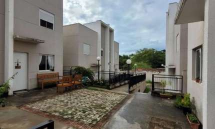 Casa com 3 quartos para alugar na Rua Maurílio Calvo, 84, Chácaras Pousada do Vale, São José dos Campos