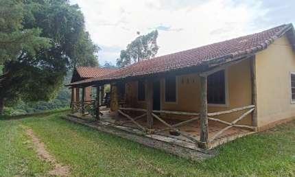 A essência da Bocaína linda fazenda produtora de óleos essenciais, hidrolatros e mel