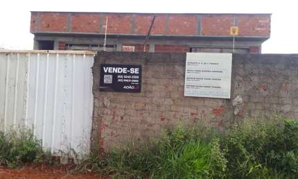 CASA NO VILLAGE MARINGÁ, PRÓXIMO AO COND. DO LAGO - GO-060 E JD. PETRÓPOLIS Sobrado com 7 Quarto(s) e 6 banheiro(s) à Venda, 459.58 por R$ 390.000 no setor Village Maringá AD4823