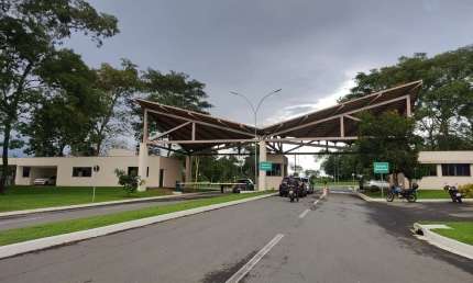 Condomínio Portal do Sol Garden Lote à Venda, 420 por R$ 620.000 no setor Residencial Goiânia Golfe Clube ST4876