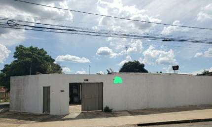 CASA NO JARDIM TROPICAL Casa de Rua com 4 Quarto(s) e 3 banheiro(s) à Venda, 180 por R$ 930.000 no setor Jardim Tropical AD8528