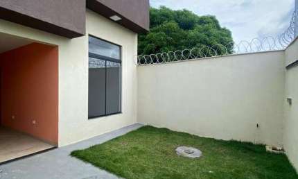 Casa Rua Garavelo B Casa de Rua com 3 Quarto(s) e 2 banheiro(s) à Venda, 108 por R$ 320.000 no setor Setor Garavelo TA11357