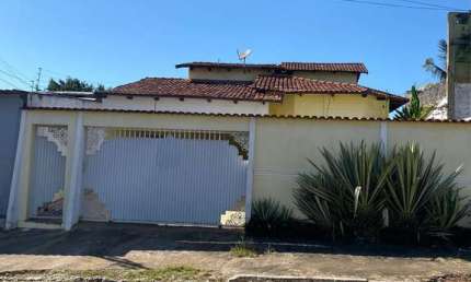 Casa Próximo Aparecida Shooping Casa de Rua com 3 Quarto(s) e 3 banheiro(s) à Venda, 210 por R$ 750.000 no setor Setor Araguaia TA11835