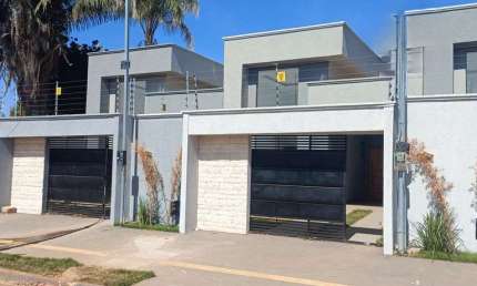 Vende Casa de 3 Quartos no Setor Conde dos Arcos - Região da Avenida Independência - Shopping Aparecida Casa de Rua com 3 Quarto(s) e 2 banheiro(s) à Venda, 115.56 por R$ 390.000 no setor Setor Conde 