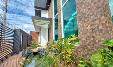 SOBRADO EM RIO VERDE-GO Sobrado com 7 Quarto(s) e 7 banheiro(s) à Venda, 950 por R$ 3.400.000 no setor Residencial Campos Elíseos AX15863