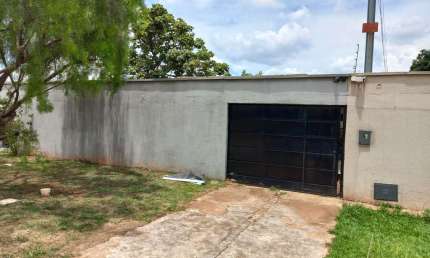 Casa Bairro Ilda Casa de Rua com 3 Quarto(s) e 2 banheiro(s) à Venda, 130 por R$ 350.000 no setor Bairro Ilda VN16377
