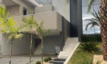 casa vale verde  Casa em Condomínio com 4 Quarto(s) e 5 banheiro(s) à Venda, 369.48 por R$ 2.030.000 no setor Residencial Vale Verde VN16519