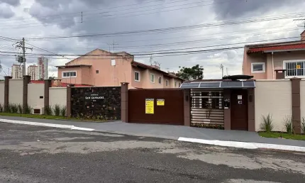 Casa Sobrado Geminado Residencila San Giovanni  Casa em Condomínio com 3 Quarto(s) e 3 banheiro(s) à Venda, 192 por R$ 680.000 no setor Parque Amazônia AD17783