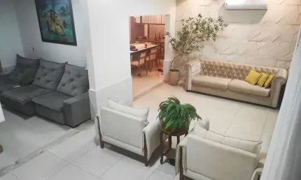 Lindo sobrado em condomínio St Castelo Branco Casa em Condomínio com 3 Quarto(s) e 3 banheiro(s) à Venda, 165 por R$ 1.300.000 no setor Setor Castelo Branco AD18152