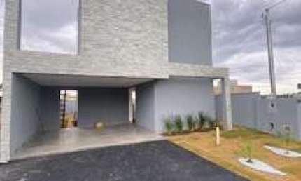Sobrado Jardins Capri Casa em Condomínio com 3 Quarto(s) e 4 banheiro(s) à Venda, 135 por R$ 1.000.000 no setor Jardins Capri AD19196