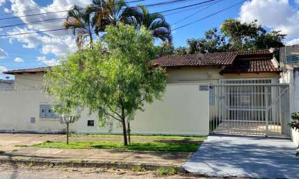 Casa á venda no Parque Amazônia  Casa de Rua com 3 Quarto(s) e 2 banheiro(s) à Venda, 105.15 por R$ 495.000 no setor Parque Amazônia VN19617