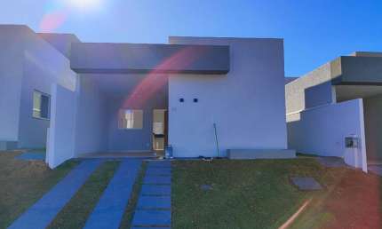 vendo casa em condominio senador canedo Casa em Condomínio com 3 Quarto(s) e 2 banheiro(s) à Venda, 189 por R$ 360.000 no setor Sítios Vale das Brisas TA19637