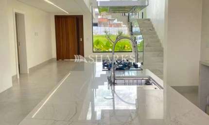 casa no jardins capri Casa em Condomínio com 3 Quarto(s) e 6 banheiro(s) à Venda, 270 por R$ 2.150.000 no setor Residencial Jardim Canedo AX19647