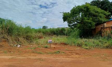 LOTE DE RUA, SETOR CONDE DOS ARCOS, APARECIDA DE GOIÂNIA Lote à Venda, 360 por R$ 130.000 no setor Setor Conde dos Arcos AD19653