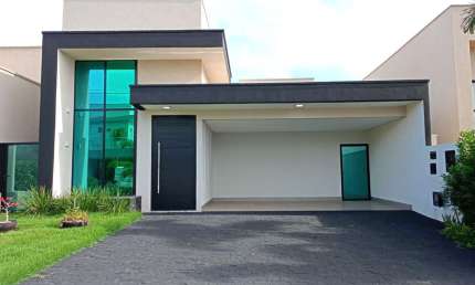 Village Trindade Casa em Condomínio com 3 Quarto(s) e 3 banheiro(s) à Venda, 208.62 por R$ 1.200.000 no setor Setor Laguna Parque AD19715