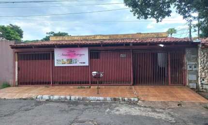 Casa no Goiania 2 Casa de Rua com 4 Quarto(s) e 3 banheiro(s) à Venda, 190 por R$ 385.000 no setor Setor Goiânia 2 AD20070
