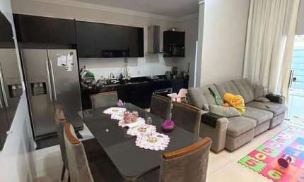 Casa Setor Joao Braz Casa de Rua com 3 Quarto(s) e 2 banheiro(s) à Venda, 102 por R$ 405.000 no setor Parque João Braz - Cidade Industrial IN20152