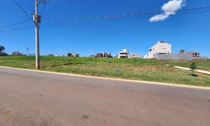LOTE DE 307m² NO JARDINS PARMA Lote à Venda, 307 por R$ 315.000 no setor Jardins Parma AU20500