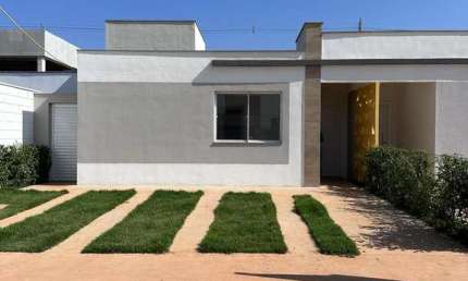 Kazas Jardins Bellagio Casa em Condomínio com 2 Quarto(s) e 2 banheiro(s) à Venda, 80 por R$ 385.000 no setor Parque Trindade III FL20598