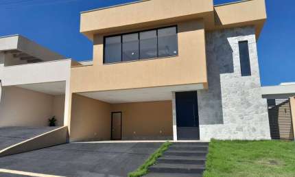 Casa / Sobrado de Luxo em Condomínio Fechado com 04 Quartos e 6 banheiros à venda de 250 m² Casa em Condomínio com 4 Quarto(s) e 2 banheiro(s) à Venda, 250 por R$ 1.700.000 no setor Jardins Barcelona 