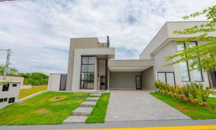 Casa térrea Condomínio Residencial Terras ALpha I  Casa em Condomínio com 4 Quarto(s) e 5 banheiro(s) à Venda, 180 por R$ 1.140.000 no setor Terras Alpha Residencial 1 IN21302