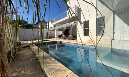 Sobrado Jardins Lisboa  Casa em Condomínio com 4 Quarto(s) e 5 banheiro(s) à Venda, 320 por R$ 2.200.000 no setor Jardins Lisboa AD21551