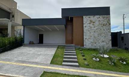 CASA TÉRREA - JD BOLONHA - 3 SUÍTES Casa em Condomínio com 3 Quarto(s) e 4 banheiro(s) à Venda, 197.9 por R$ 1.550.000 no setor Jardins Bolonha AX21835